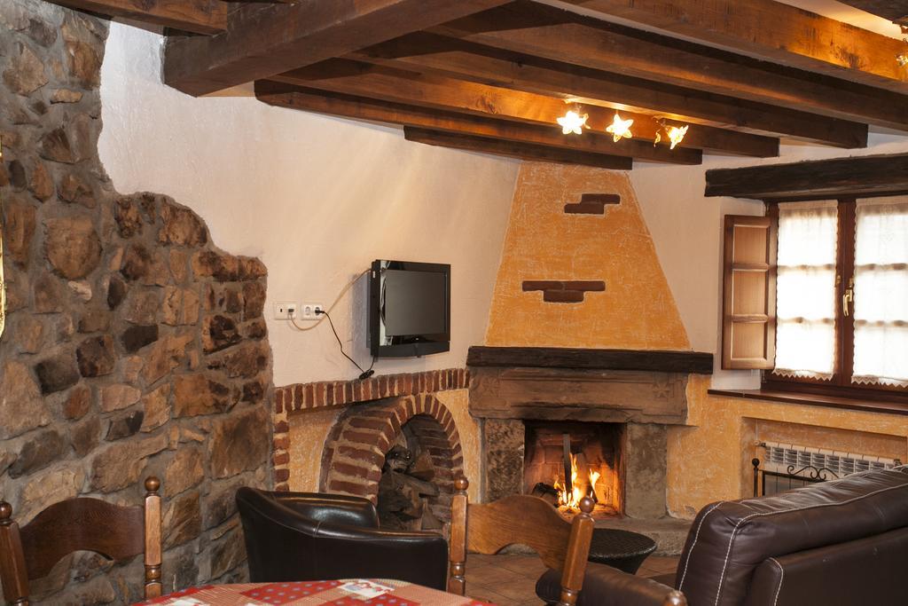 בית הארחה El Cabanon De Pimiango חדר תמונה
