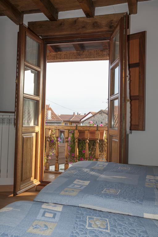 בית הארחה El Cabanon De Pimiango חדר תמונה