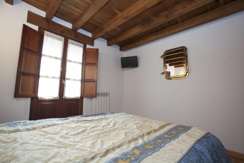 בית הארחה El Cabanon De Pimiango חדר תמונה